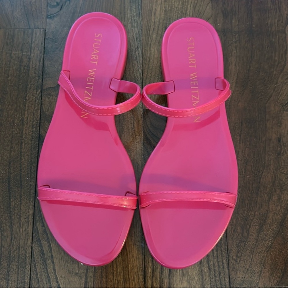 Stuart Weitzman Pink Sawyer Dual-Band Flat Jelly Sandals; Size 7